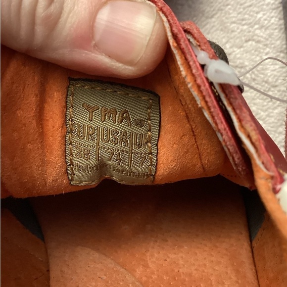 NIB TMA Eyes Womens Lace Up Leather Sneaker Loafer Red size 7.5 - Picture 3 of 7